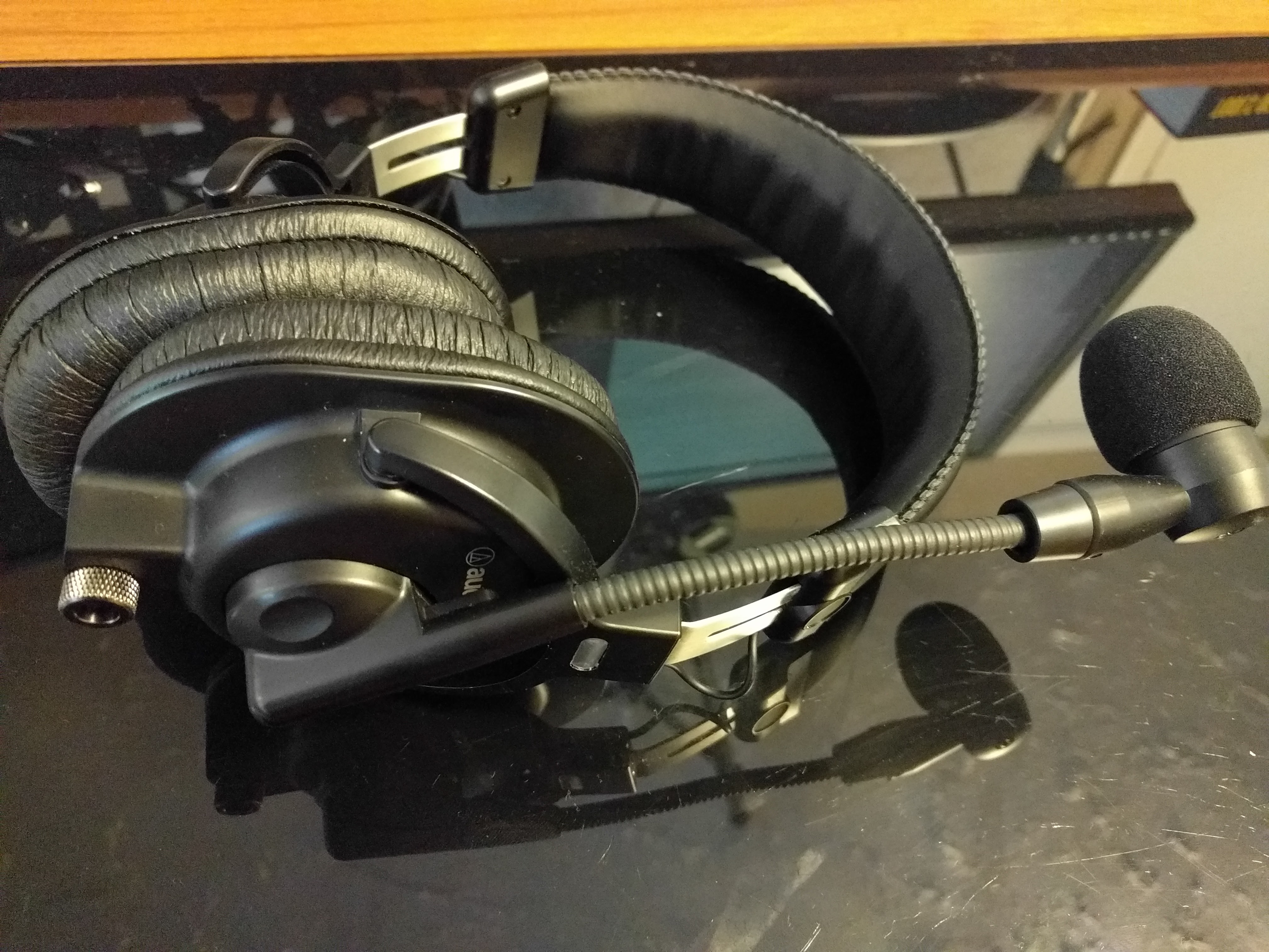 BPHS1 Broadcast Stereo Headset